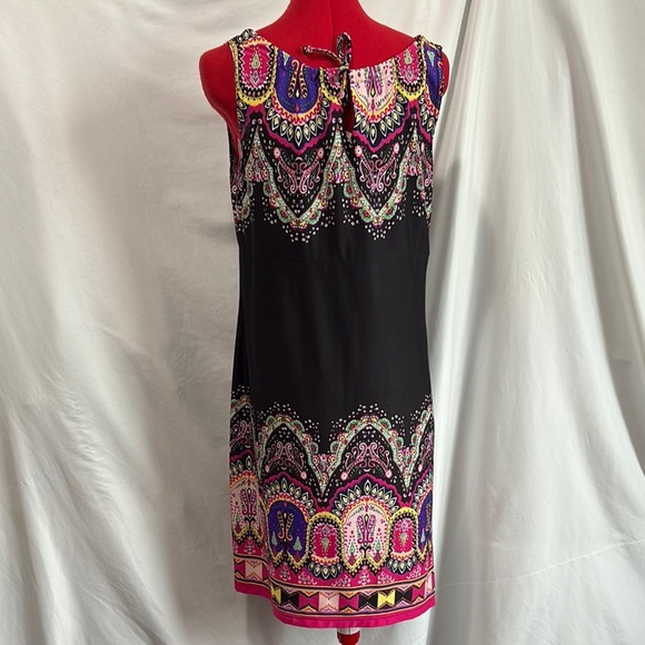 Jessica Black and Pink Paisley Midi Dress - Picture 6 of 10